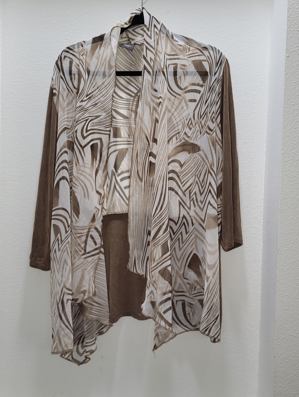 Travelers By CHICO' S Bundle Of 3  Mixed Neutral & Navy Printed Cardigans Sz 3 - Picture 3 of 9